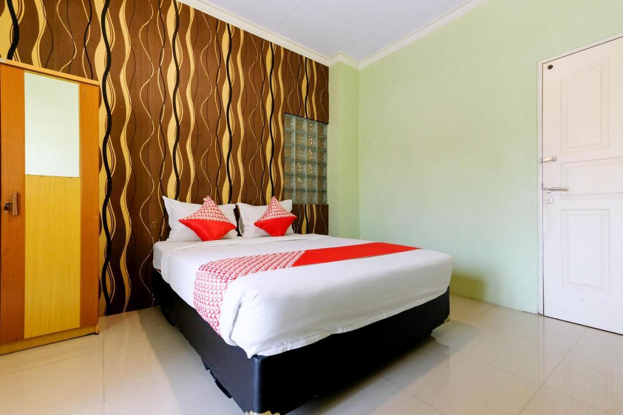 Super Oyo 338 Guest House Omah Manahan Syariah Surakarta  Ngoại thất bức ảnh