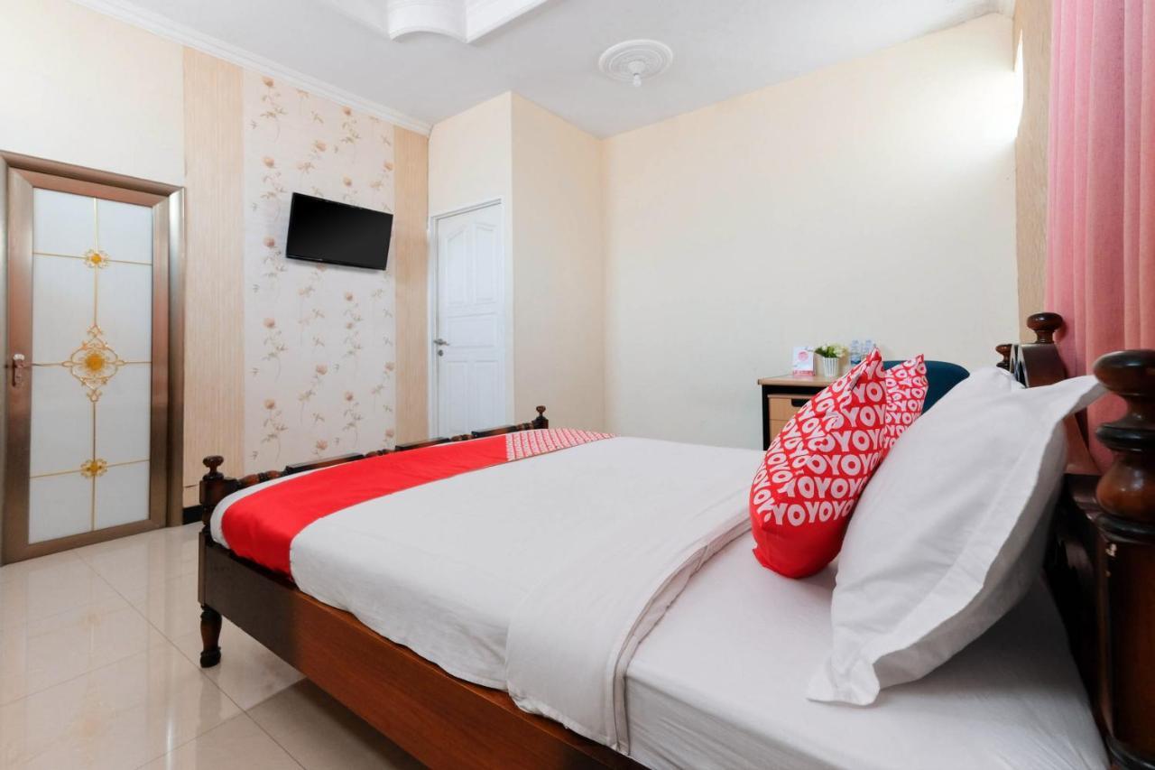 Super Oyo 338 Guest House Omah Manahan Syariah Surakarta  Ngoại thất bức ảnh